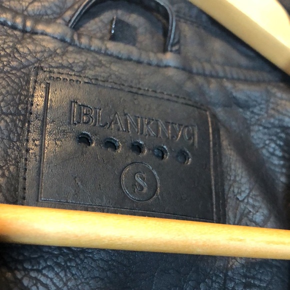 Blank NYC Moto Jacket Women’s Small Black Vegan Faux Leather Grunge Zippers Goth - Picture 9 of 17